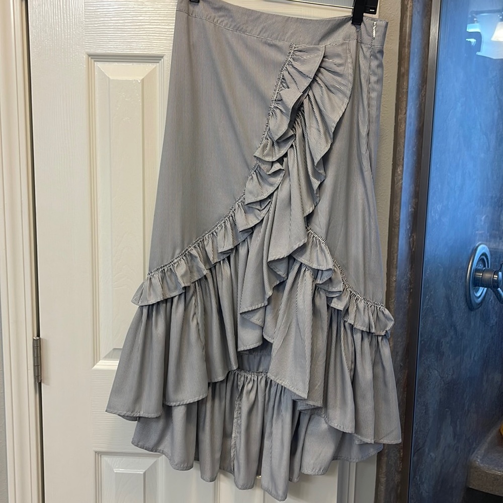 Baanou skirt , never worn